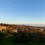 Maison Sur Les Hauteurs De La