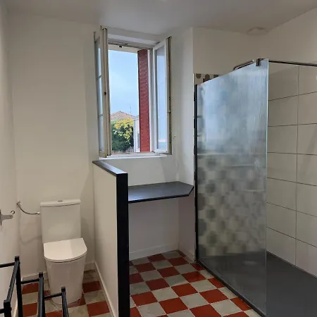 Maison Sur Les Hauteurs De La *