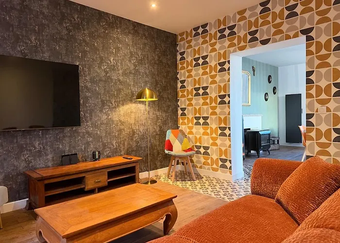 Maison Sur Les Hauteurs De La Pouzauges