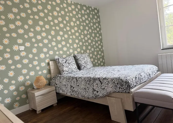 Hébergement de vacances Maison Sur Les Hauteurs De La *