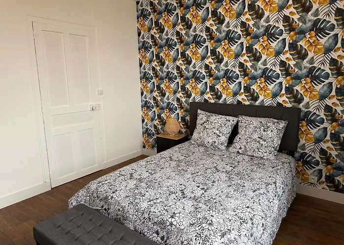 Maison Sur Les Hauteurs De La * Pouzauges