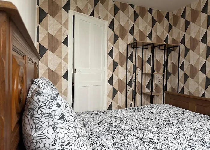 Maison Sur Les Hauteurs De La * Pouzauges